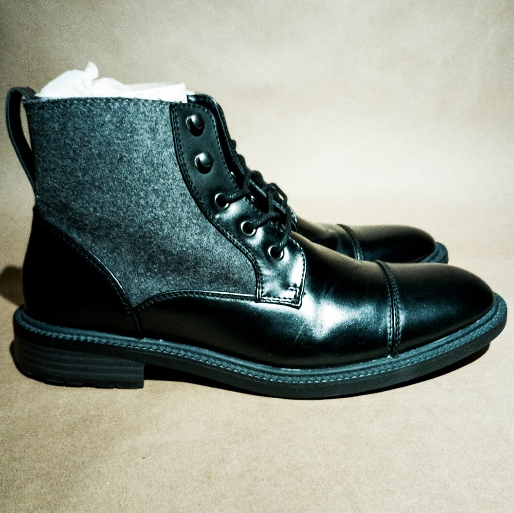Kenneth Cole Unlisted Men's Roll Boot C Size 8